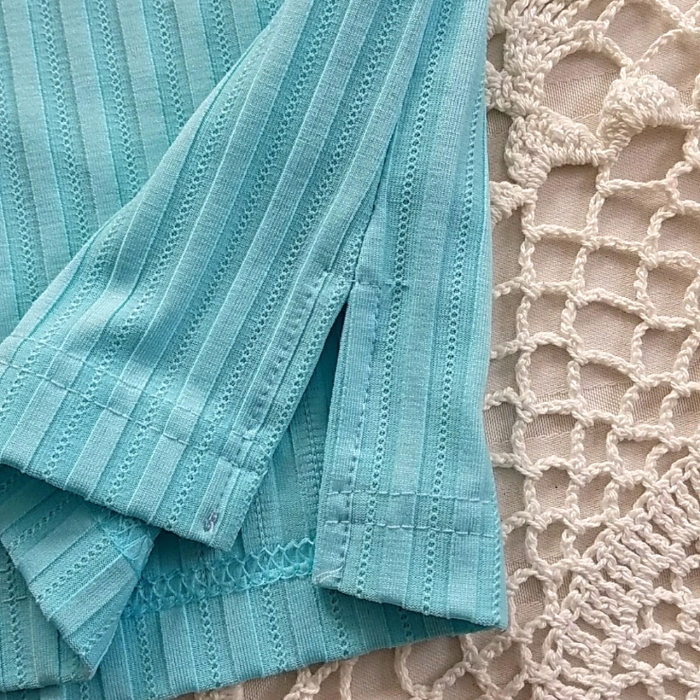 90's Light Blue Ribbed Tee Top - Picture 2 of 8